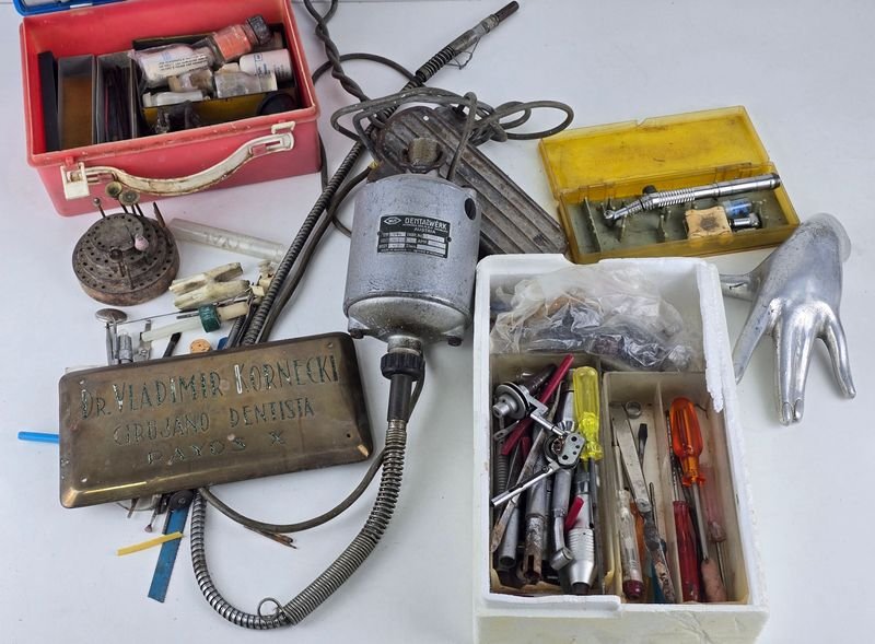 Lote de Herramientas y Equipo Dental Antiguo