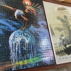 Par de Puzzles Completos Plastificados: Águila y Escena Clásica - imagen 5