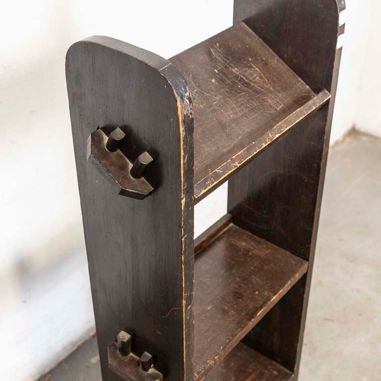 Estante de tres niveles en madera - imagen 2