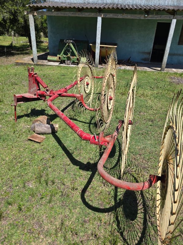 Segadora Minos Agri 165 y Rastrillo de 4 soles - imagen 8