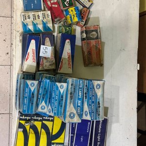 Lotes de Lámparas y Bombillas para Automóviles - imagen 11