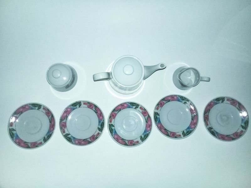 Juego de té completo con jarras, tazas y recipientes - imagen 3