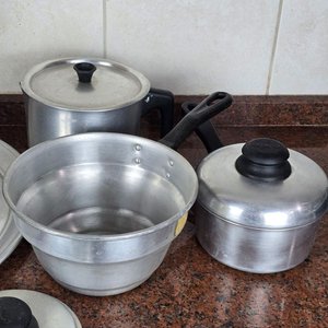 Selección de Cafeteras Italianas y Cacerolas de Aluminio - imagen 4
