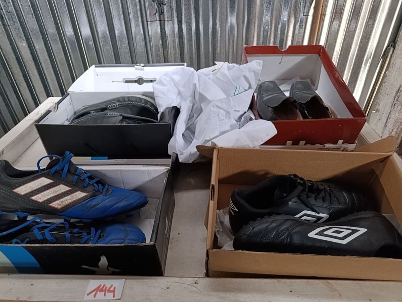 4 Pares de Calzado Deportivo y Formal