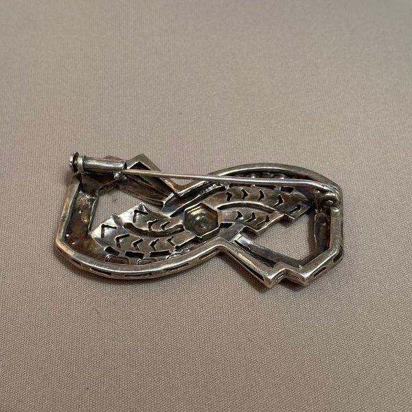 Antiguo prendedor Art Deco de plata con marquesitas - imagen 2