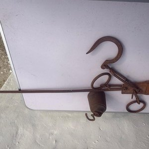 Balanza de Pilón Antigua de Hierro Fundido, Capacidad 222 kg - imagen 3