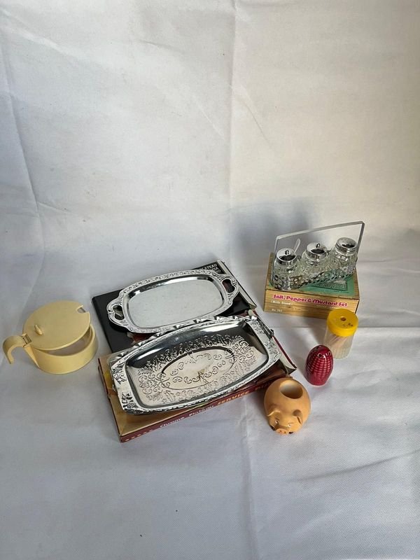 Lote de platos, condimentos y utensilios de cocina - imagen 1