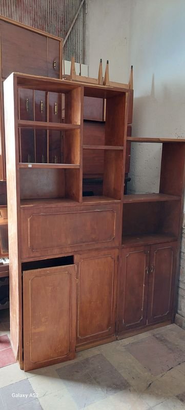 Mueble divisorio de living en madera - imagen 3