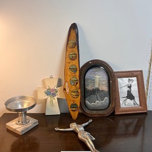 Lote siguiente: Lote de Varios Objetos Decorativos y Religiosos