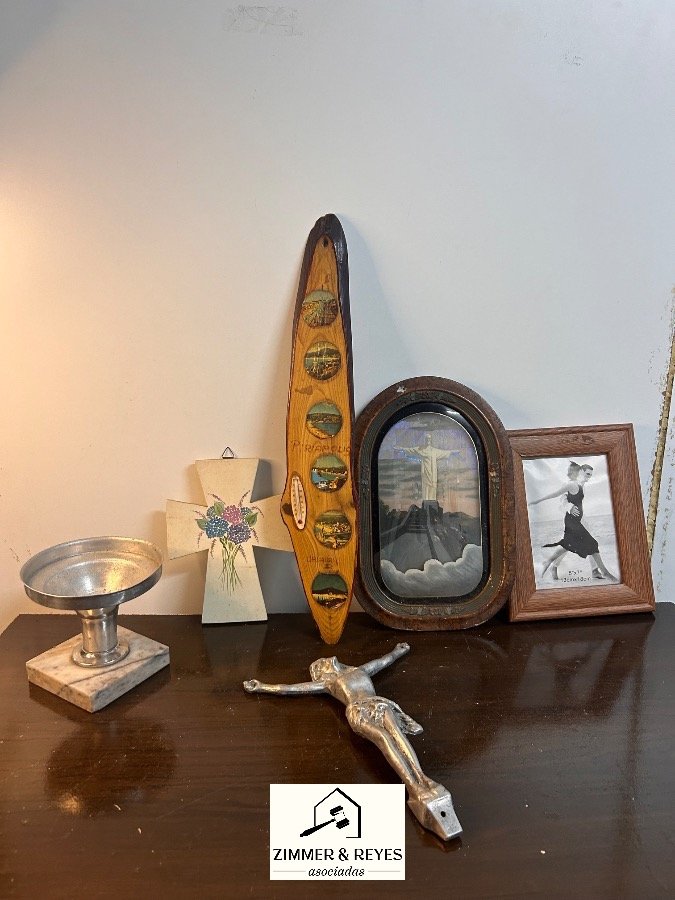 Lote de Varios Objetos Decorativos y Religiosos