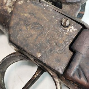 Pistolón Antiguo Doble Caño Siglo XIX con Mecanismo Funcional - imagen 4