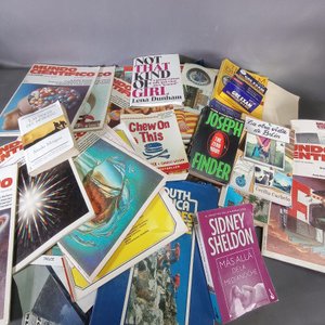 Lote siguiente: Lote de Libros y Revistas Variadas