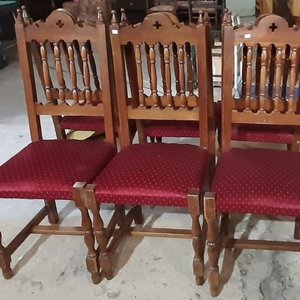 Lote anterior: Juego de 6 Sillas de Madera Tapizadas Estilo Clásico