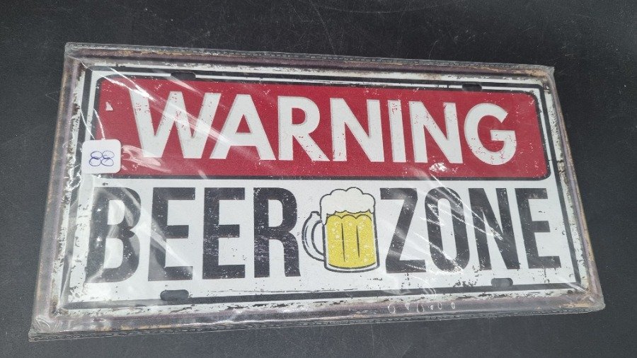 Chapa Decorativa "Warning Beer Zone" 30x15 cm