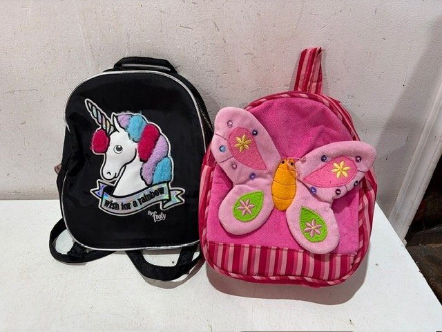 Set de 2 Mochilas Infantiles: Unicornio y Mariposa