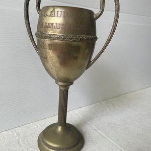 Lote siguiente: Trofeo de Bronce "La Teja" de 1934, Tercer Puesto L. Dassori