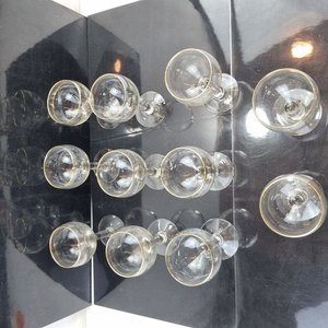 Set de 11 Copas para Licor con Detalles Fileteados en Oro - imagen 4