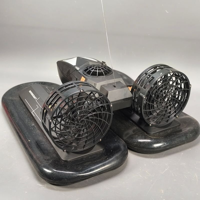 Hovercraft radio control, escala 1/32 alta velocidad en el agua y en la tierra - imagen 10