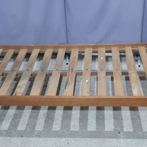 Cama de Madera para 1 Plaza - imagen 1