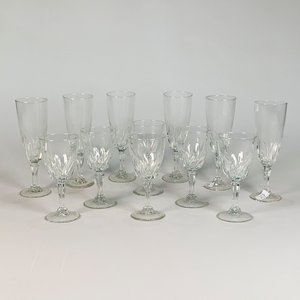 Juego de 12 Copas de Vidrio Prensado: 6 Flauta (18 cm) y 6 para Vino (13 cm) - imagen 1