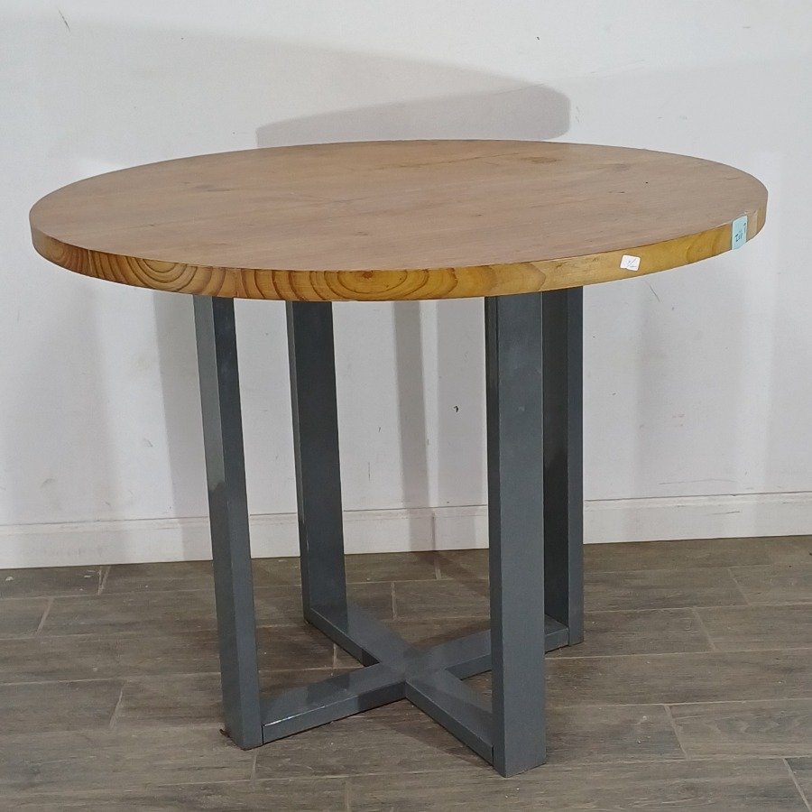 Mesa de comedor circular con tapa en pino y base en hierro - imagen 7