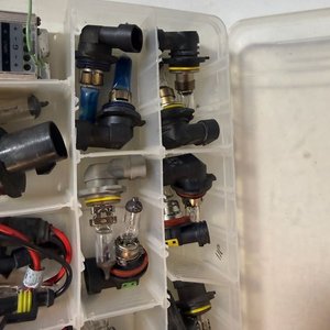 Lote de 3 organizadores con fusibles, bombillas y convertidor de audio - imagen 3
