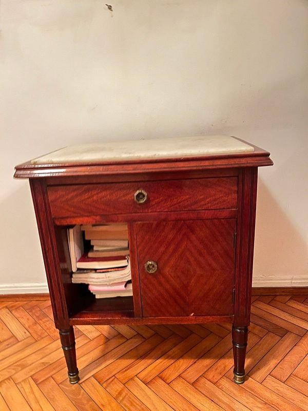 Mesa de Luz Antigua con Cajón y Tapa de Mármol