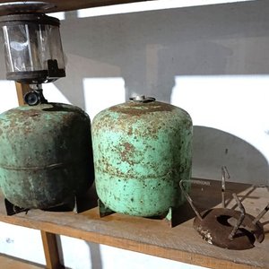 Lote anterior: Lote de 2 Antiguas Garrafas de Gas de 3 Kg con Lámpara y Quemador
