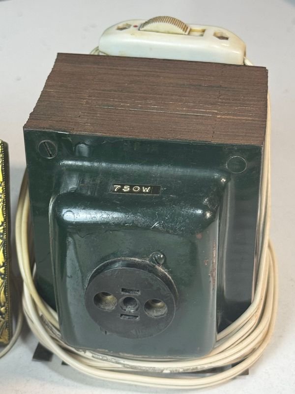 Lotes de radios, cámaras y transformadores en buen estado - imagen 11