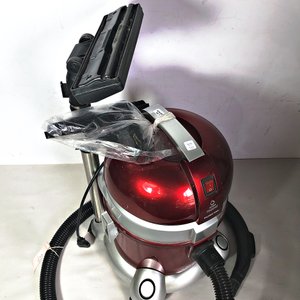 Aspiradora Punktal Roja Metálica con Accesorios - imagen 3