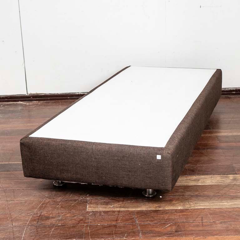 Item 2113920 - Image 0