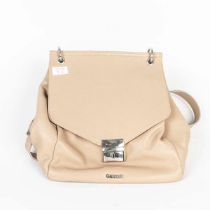 Lote siguiente: Mochila Garnié de Cuerina Beige con Llave y Cierres