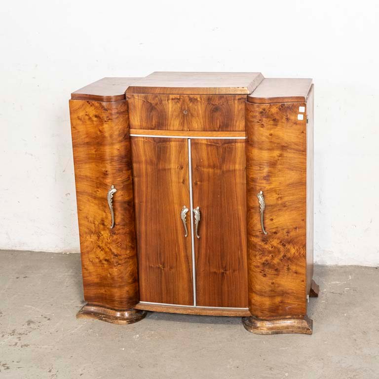 Lote siguiente: Mueble para tocadiscos art decó en madera