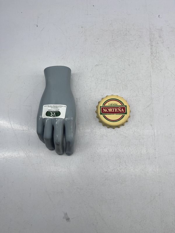 Destapador de Cerveza Norteña con Forma de Mano