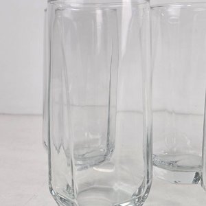 Juego de 6 Vasos Altos de Vidrio Transparente con Diseño Facetado - imagen 3