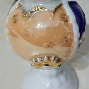 Mate Isabelino de Porcelana Antigua con Detalles Dorados y Azules - imagen 3