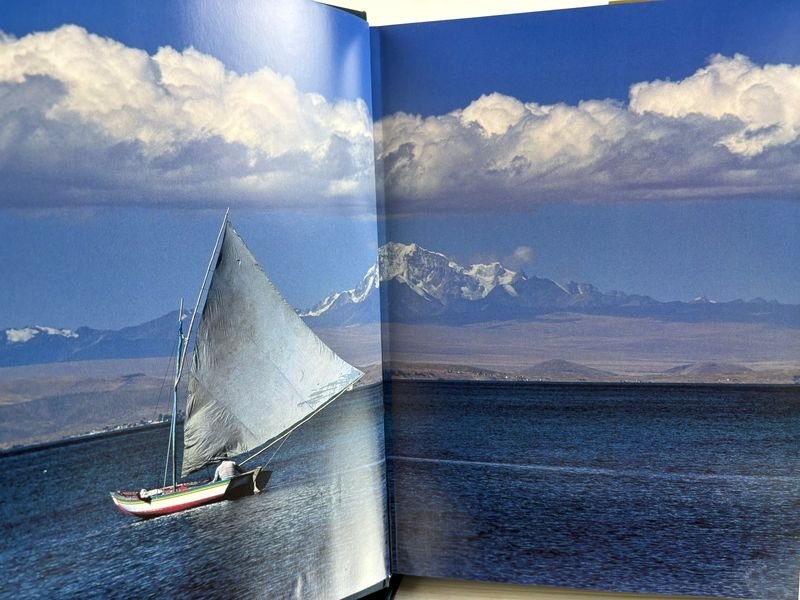 Libro de arte y cultura latinoamericana: Mestizo America, El País del Futuro - imagen 4