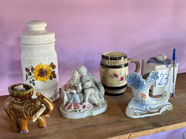Adornos Cerámicos con Figuritas y Accesorios - imagen 3