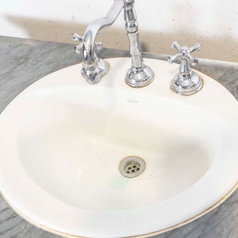 Mueble para baño estilo colonial para restaurar - imagen 3