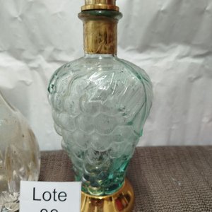 Juego de 2 Botellas Licoreras de Vidrio con Tapa - imagen 3