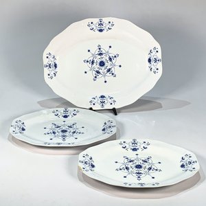Lote anterior: Juego de 3 Fuentes Ovaladas de Losa Blanca con Flores Azules