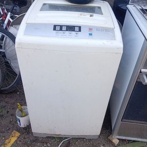 Lote siguiente: Lavarropas Midea Blanco en Funcionamiento