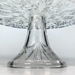 Plato para Tortas de Vidrio Transparente con Pie Central y Borde Ondulado - imagen 2