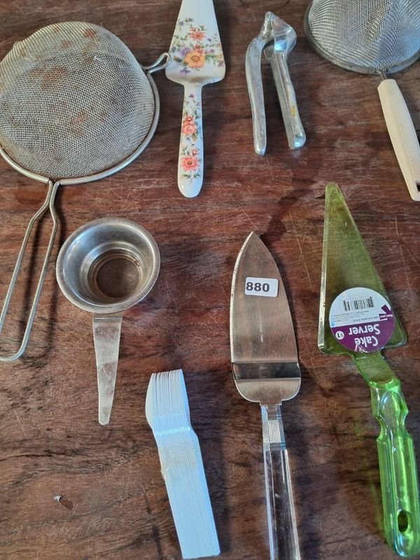 Utensilios de cocina en buen estado - imagen 2