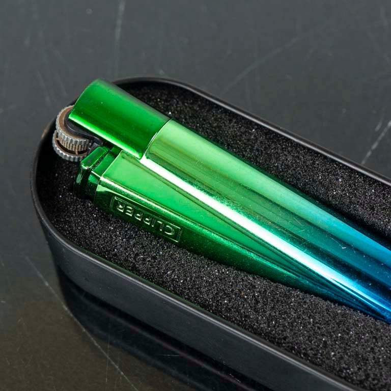 Encendedor Clipper de metal con estuche - imagen 2