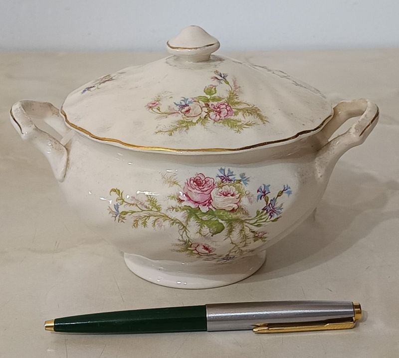 Azucarero de Porcelana INGLESA Johnson Bros. 'OLD CHELSEA' con tapa - imagen 1