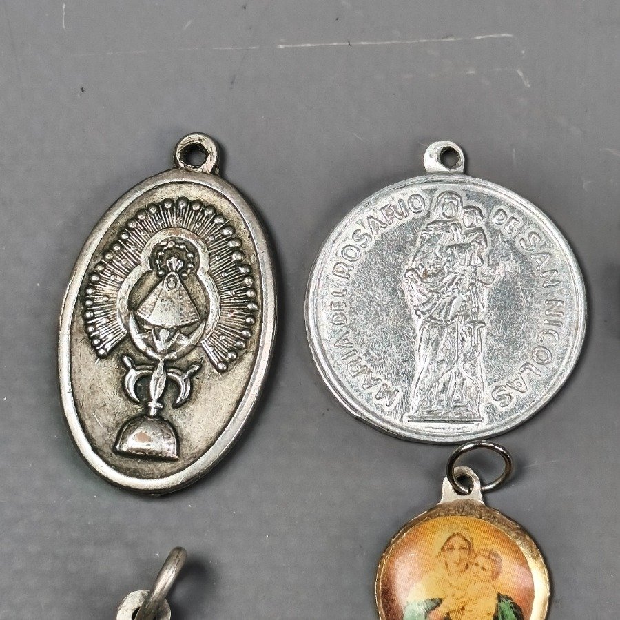 Item 16470 - Image 3