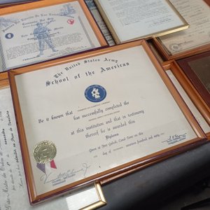 Lote de 9 Diplomas y Reconocimientos Militares - imagen 3
