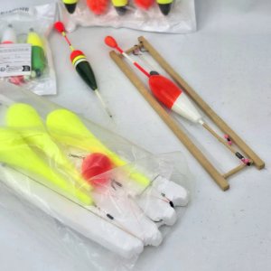 Variedad de Flotadores de Pesca y Accesorios - imagen 2