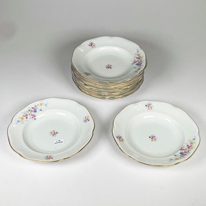 Doce Platos Hondos de Porcelana Checa con Decoración Floral y Borde Dorado - imagen 2